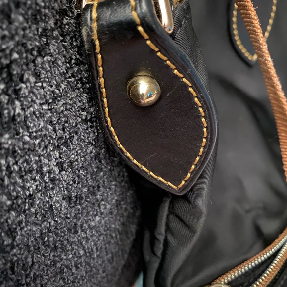 Black nylon Dooney and Bourke large purse - Picture 10 of 11